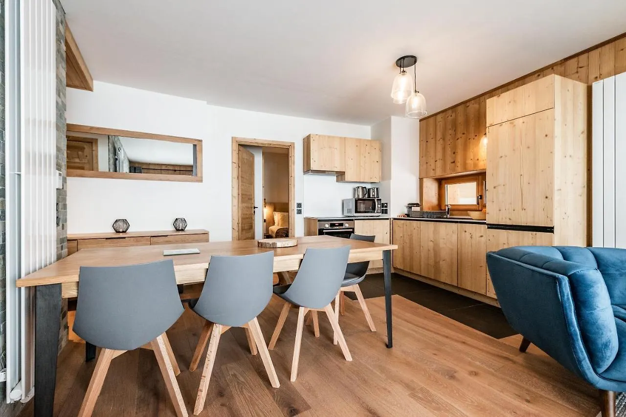 Residence Hameau De Clotaire Alpe D'Huez - By Emerald Stay Apartment