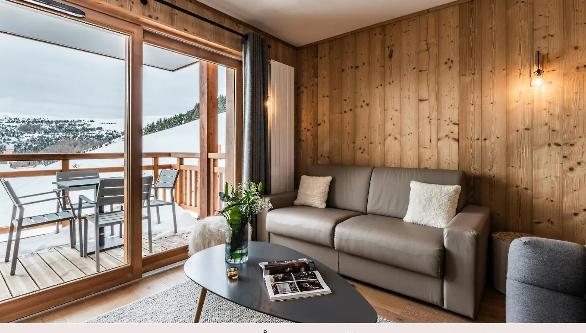Residence Hameau De Clotaire Alpe D'Huez - By Emerald Stay Apartment