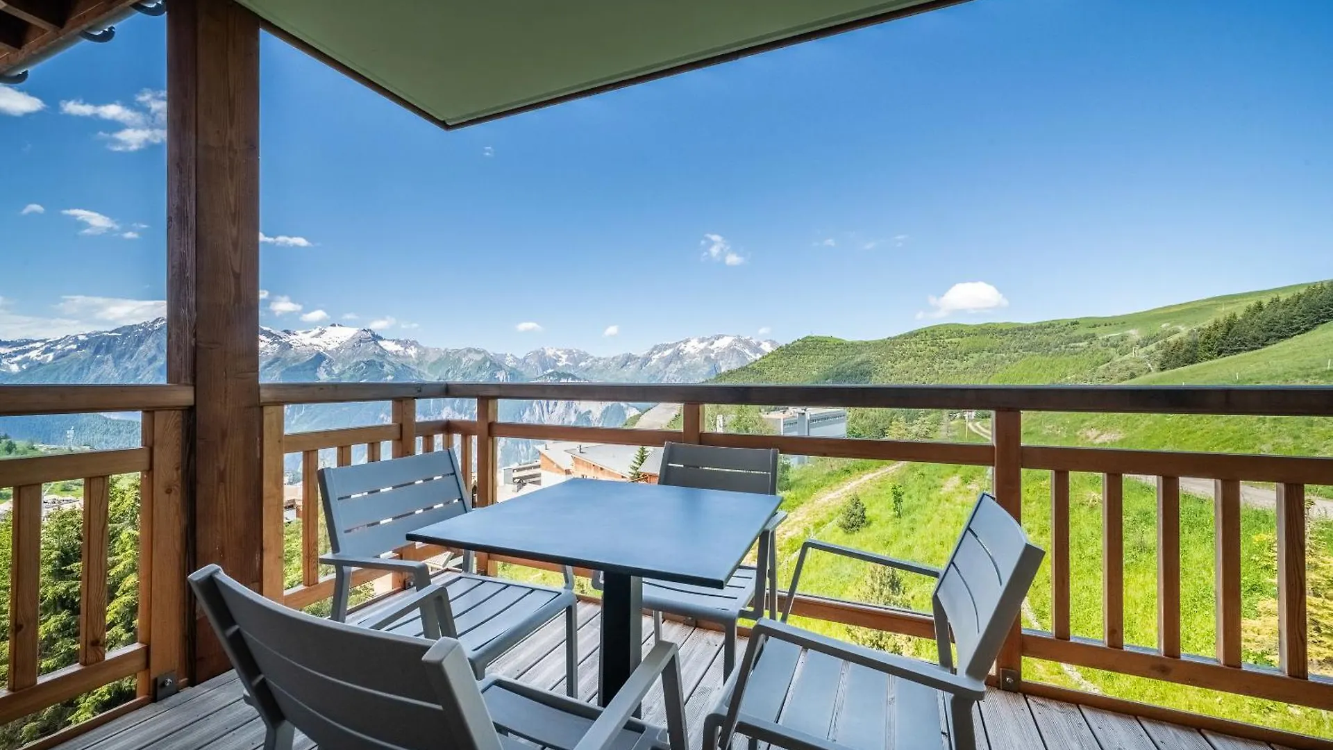 Residence Hameau De Clotaire Alpe D'Huez - By Emerald Stay France